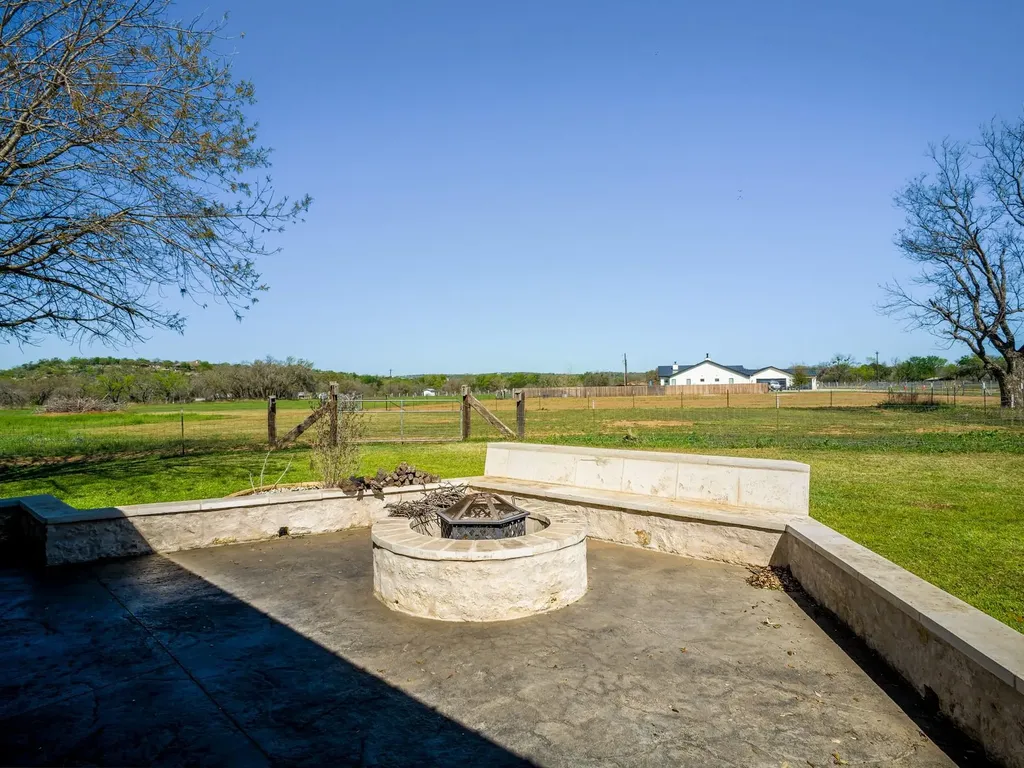 550 Timber Ridge Road Marble Falls TX 78654
