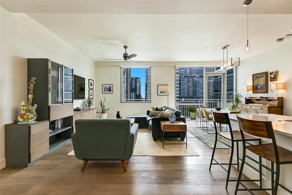 222 West Avenue Austin TX 78701
