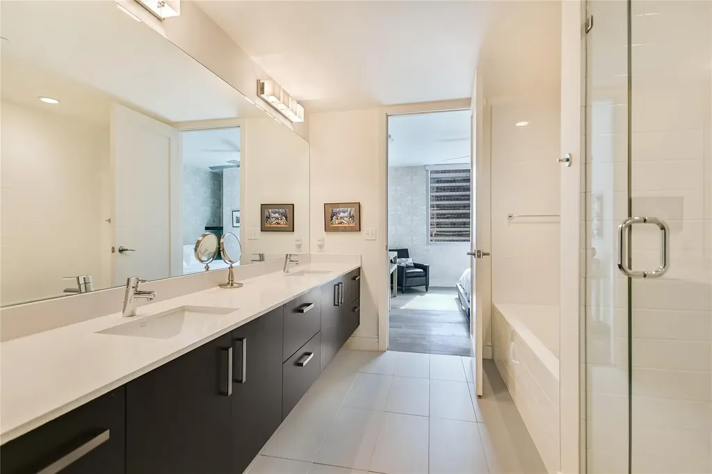 222 West Avenue Austin TX 78701
