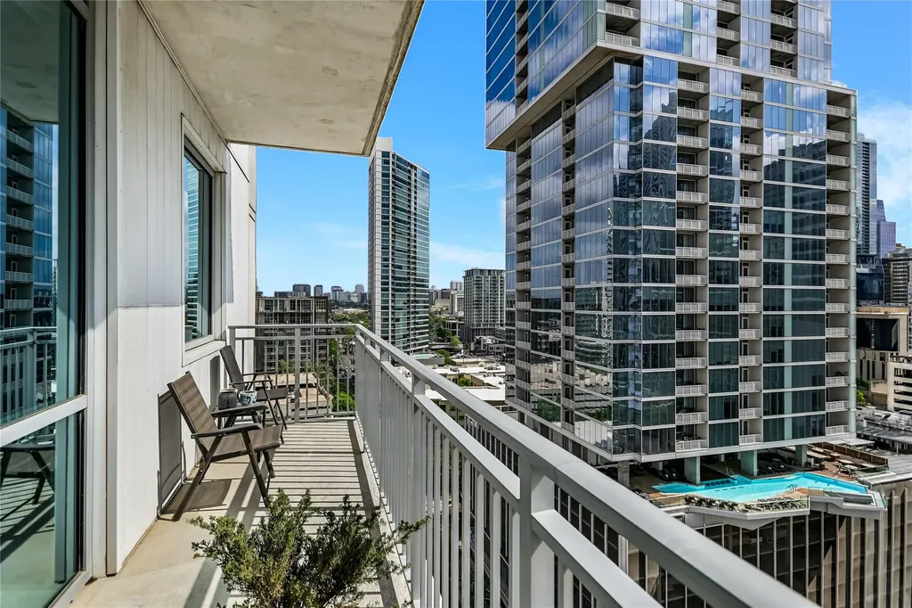 222 West Avenue Austin TX 78701