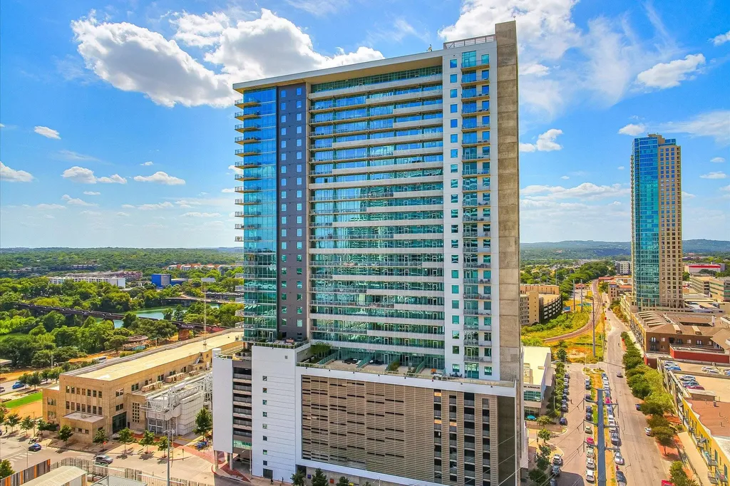 222 West Avenue Austin TX 78701