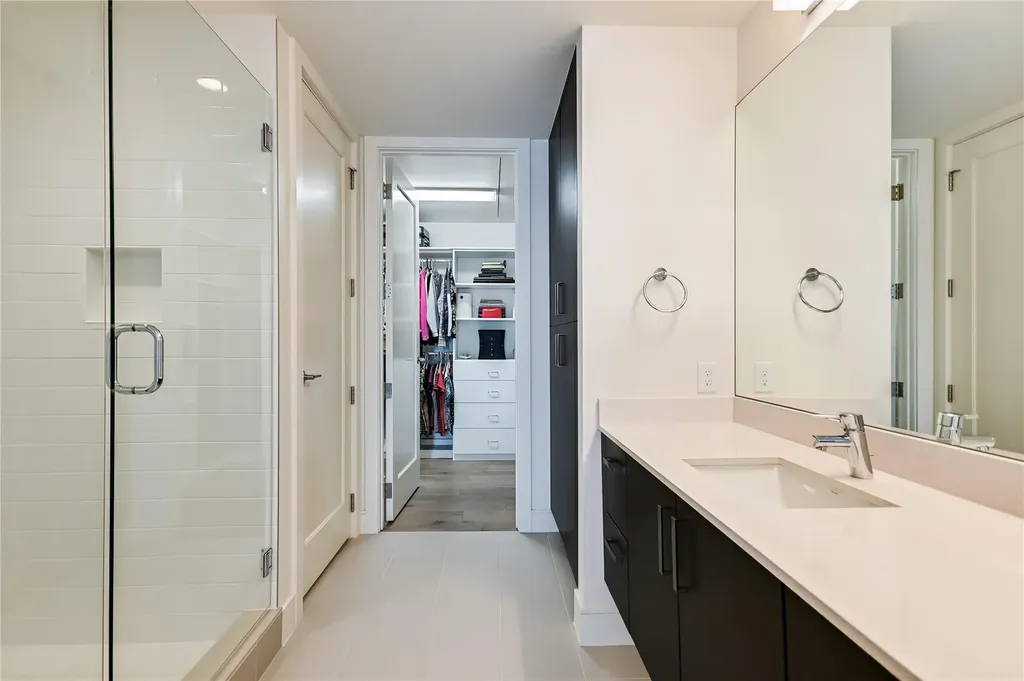 222 West Avenue Austin TX 78701