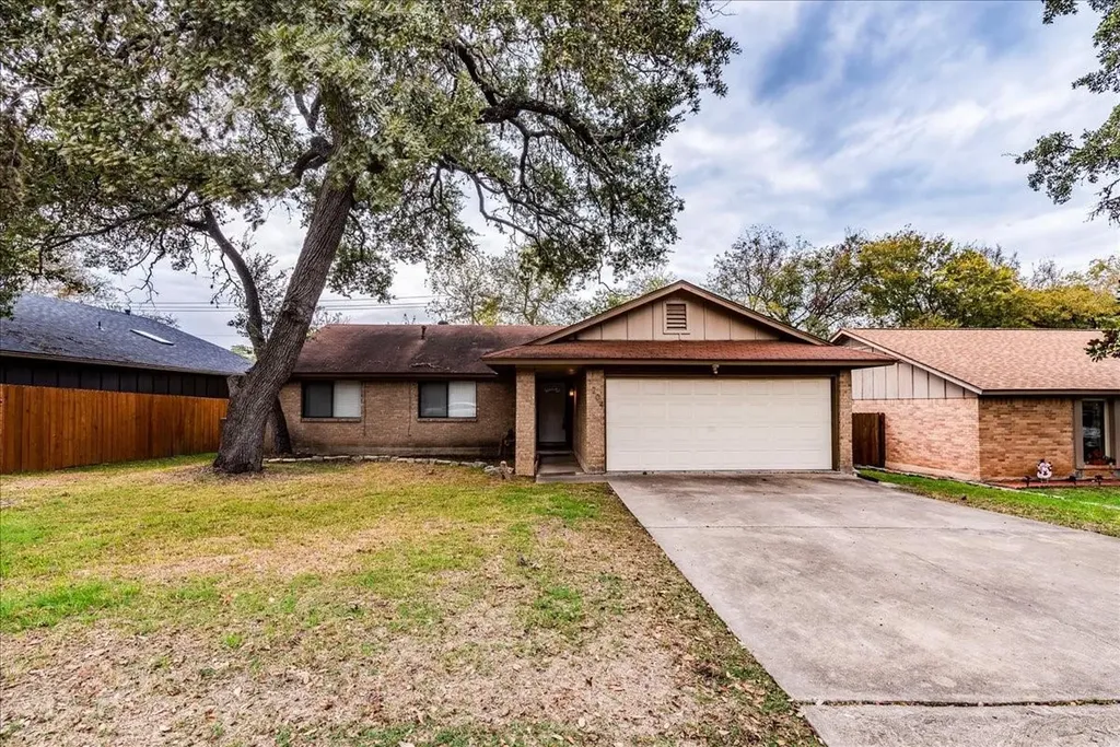 7204 Towering Oaks Drive Austin TX 78745