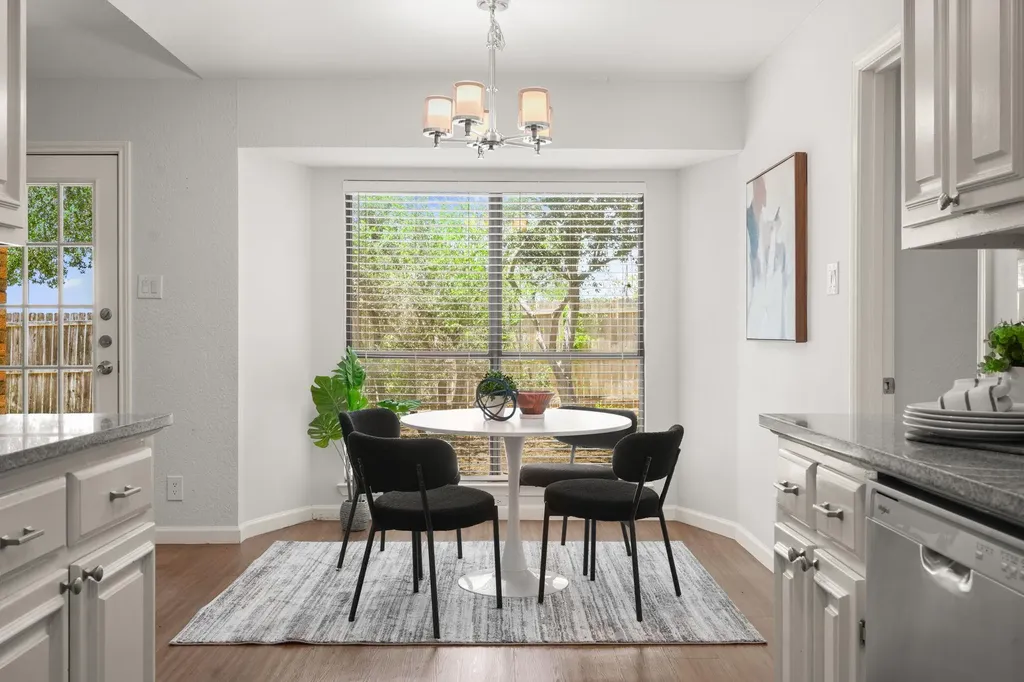 2116 Wychwood Drive Austin TX 78746