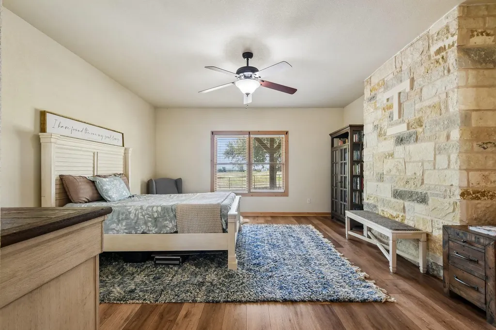 387 Goertz Drive Red Rock TX 78662
