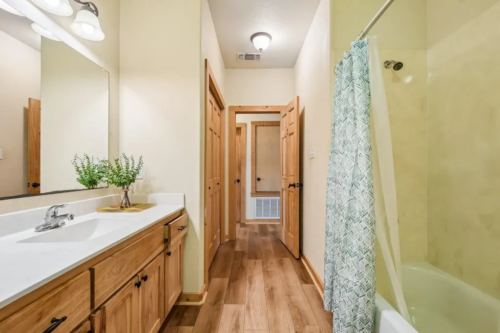 387 Goertz Drive Red Rock TX 78662
