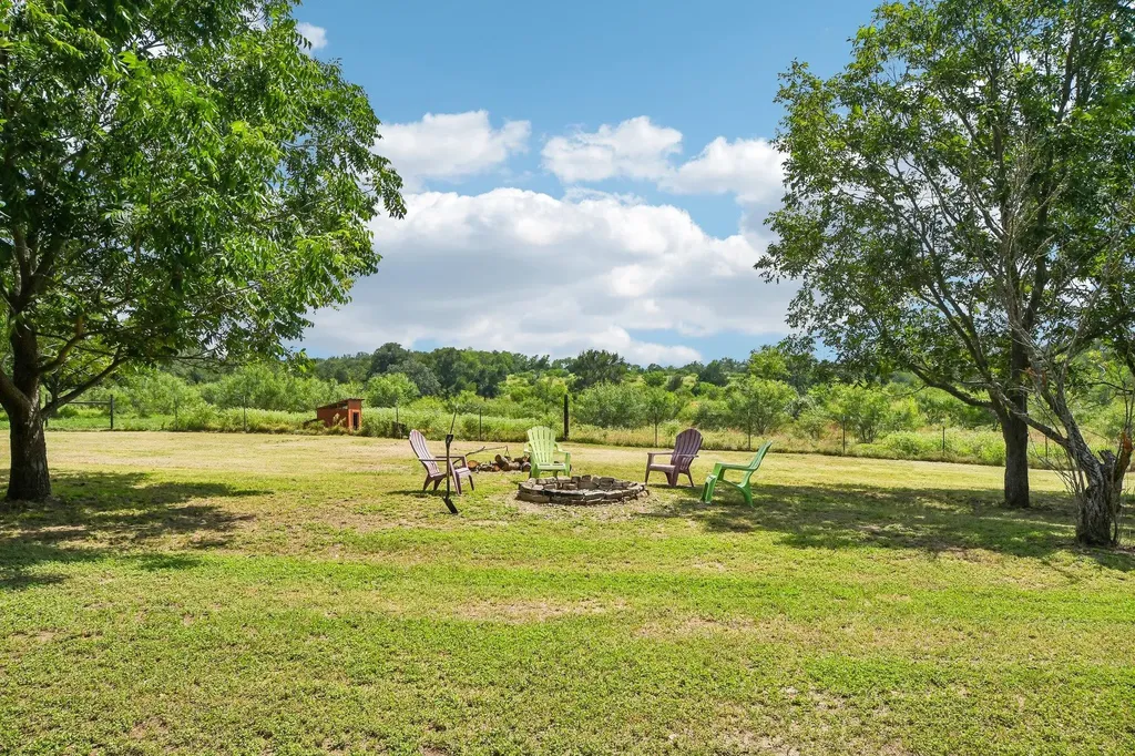387 Goertz Drive Red Rock TX 78662