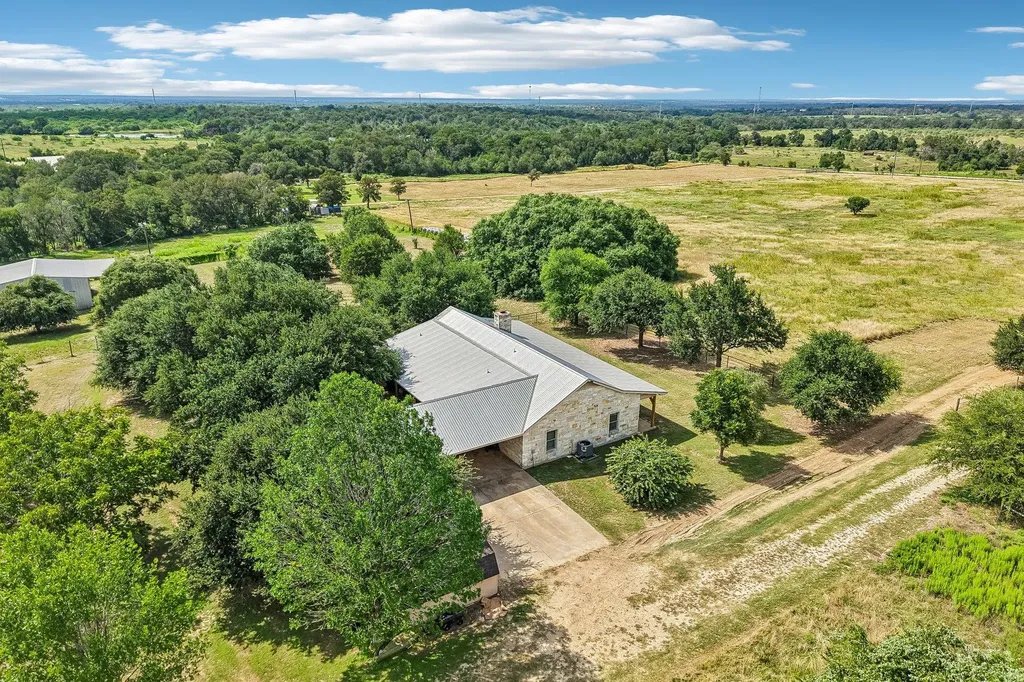 387 Goertz Drive Red Rock TX 78662
