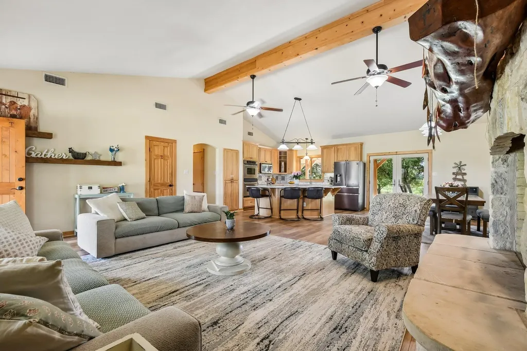 387 Goertz Drive Red Rock TX 78662