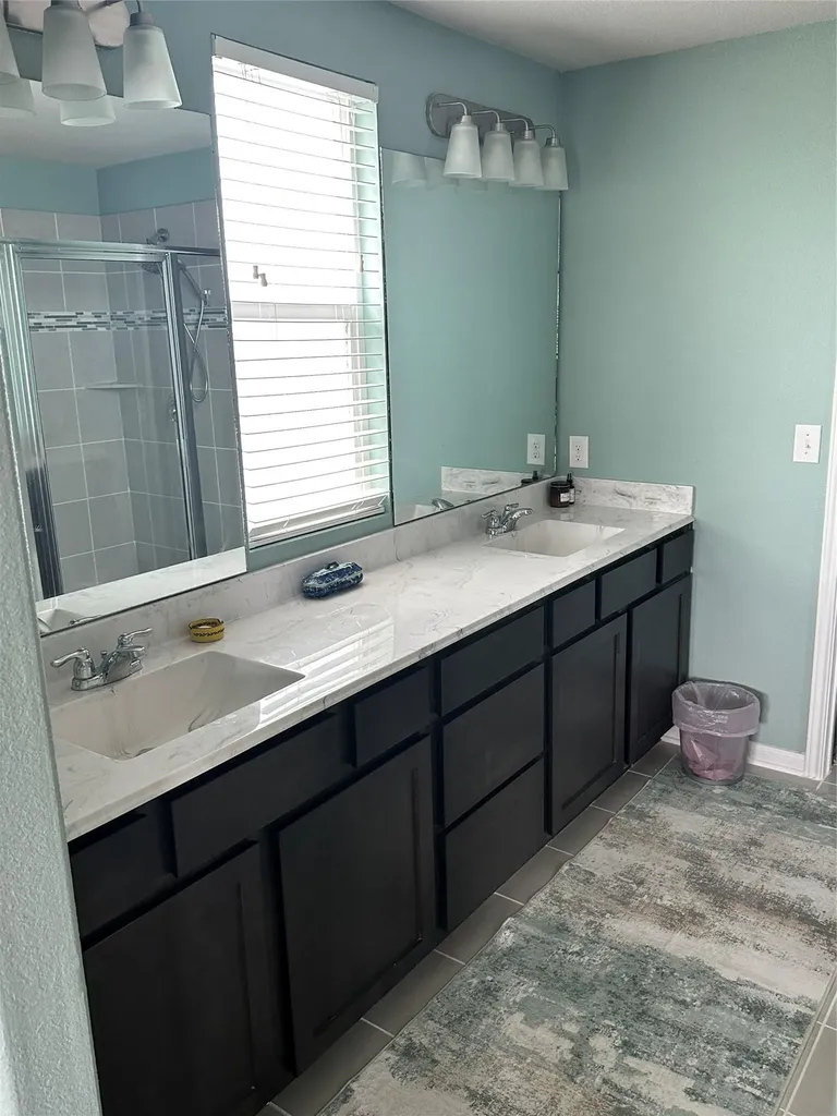 1269 Nevarez Kyle TX 78640