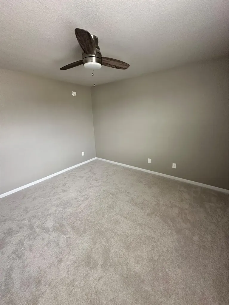 1269 Nevarez Kyle TX 78640