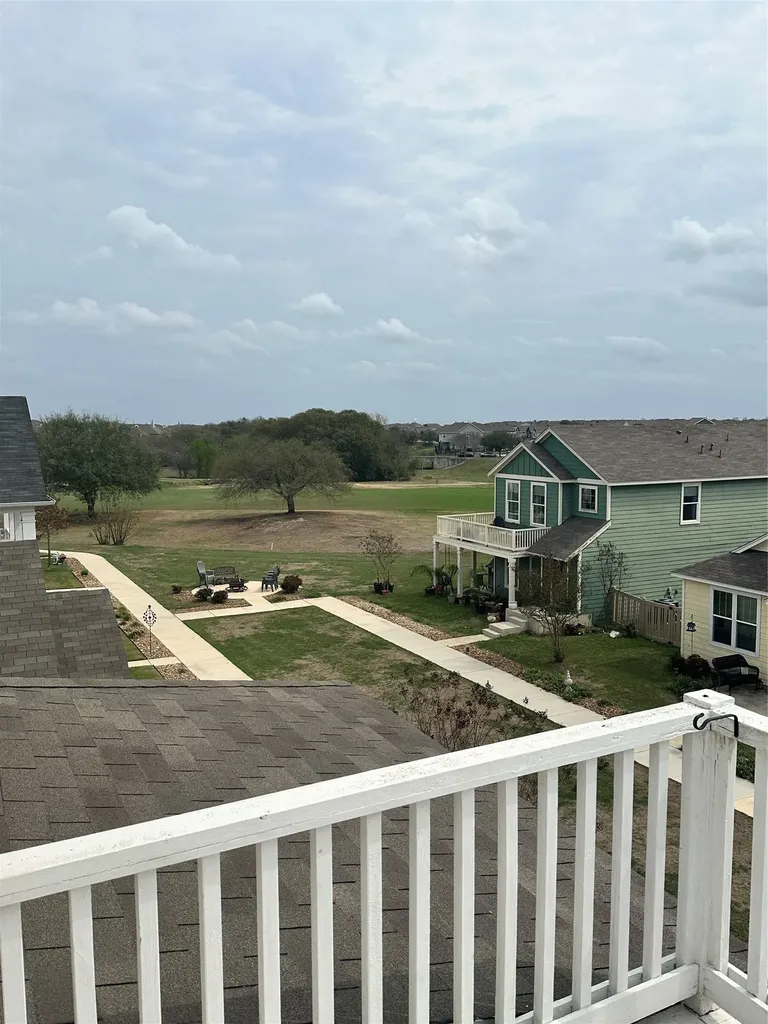 1269 Nevarez Kyle TX 78640