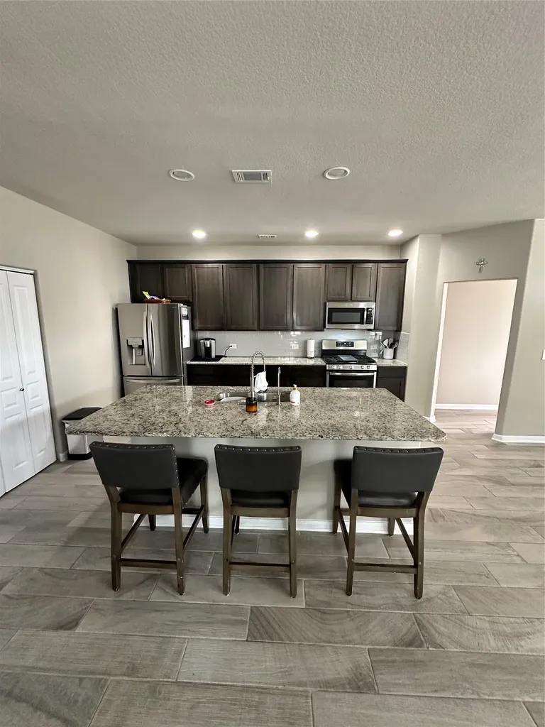 1269 Nevarez Kyle TX 78640