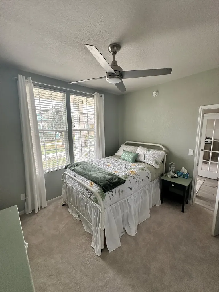 1269 Nevarez Kyle TX 78640