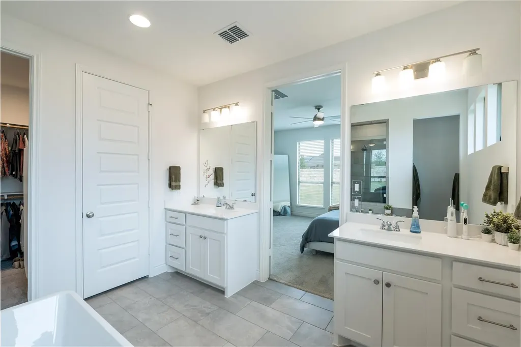 129 Menlo Bend Liberty Hill TX 78642
