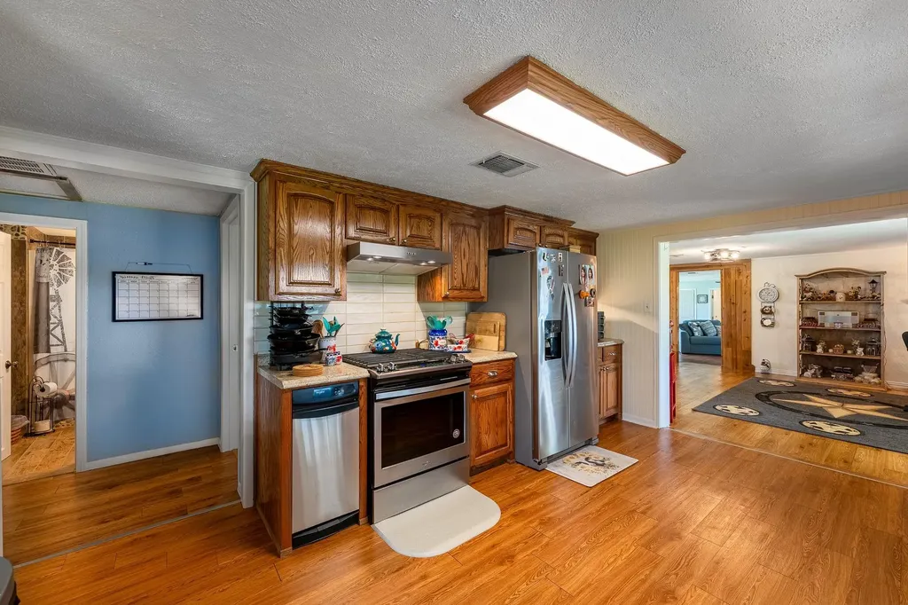 1360 Us Highway 84 Highway W Mullin TX 76864