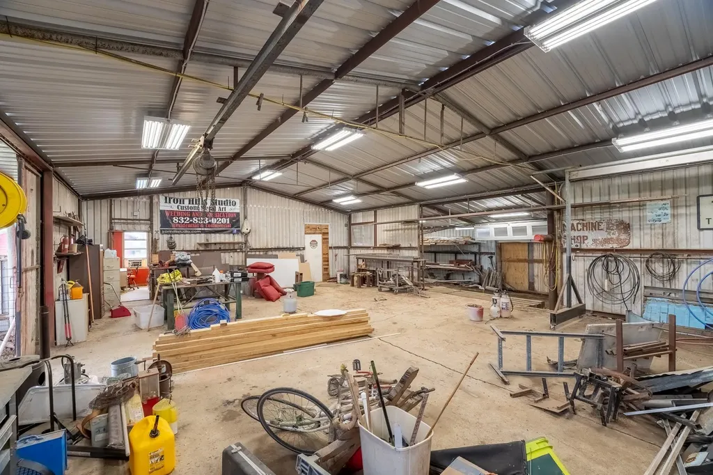 1360 Us Highway 84 Highway W Mullin TX 76864