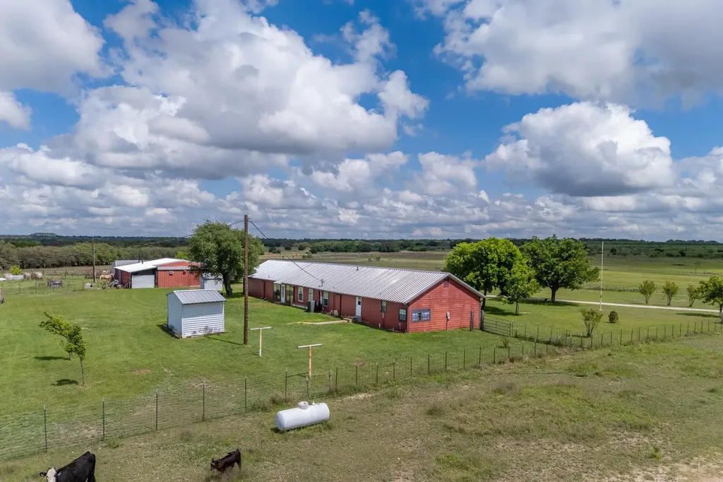 1360 Us Highway 84 Highway W Mullin TX 76864