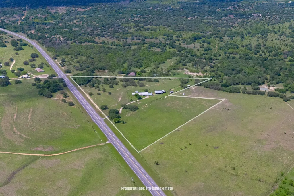 1360 Us Highway 84 Highway W Mullin TX 76864