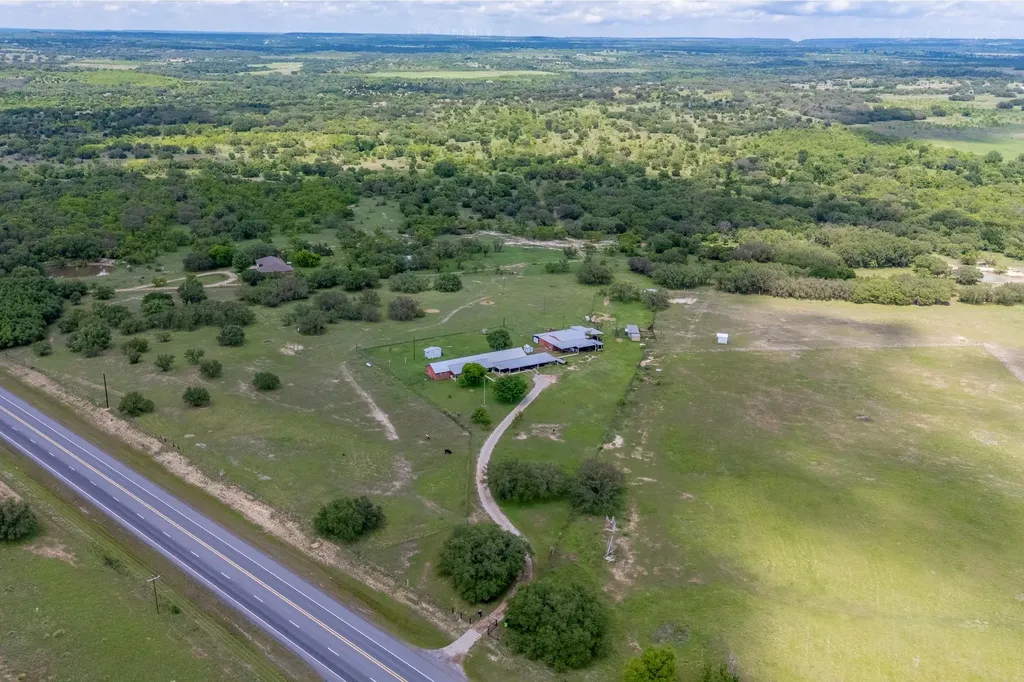 1360 Us Highway 84 Highway W Mullin TX 76864