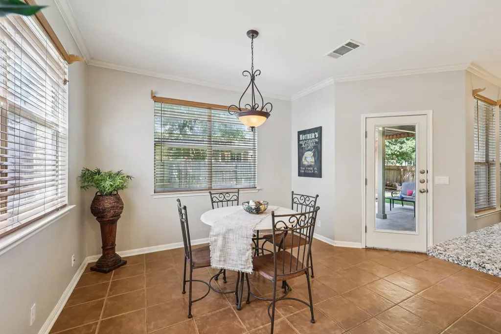 3804 Spyglass Cove Round Rock TX 78664