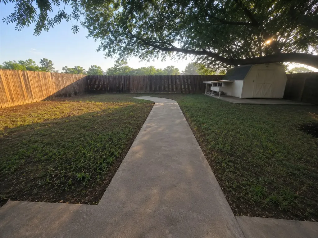 1531 Brandi Circle Kyle TX 78640