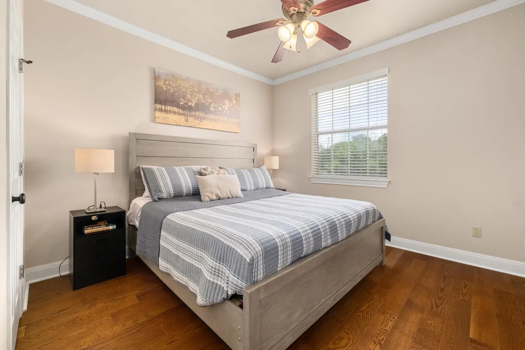 1402 Parker Lane Austin TX 78741