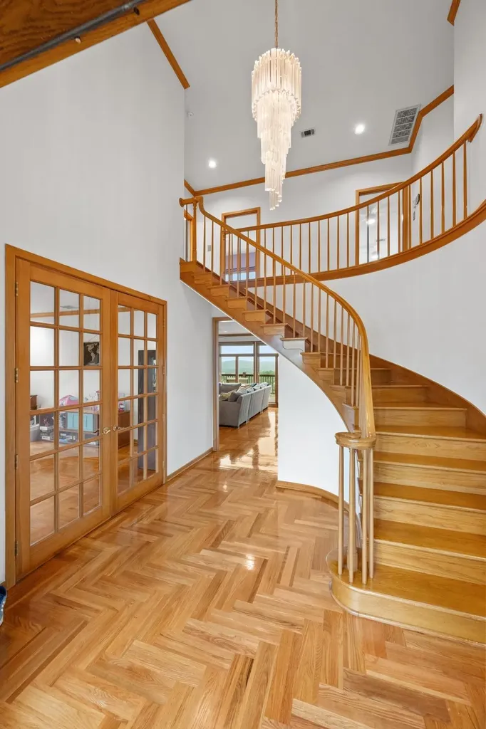 5918 Mountain Villa Drive Austin TX 78731