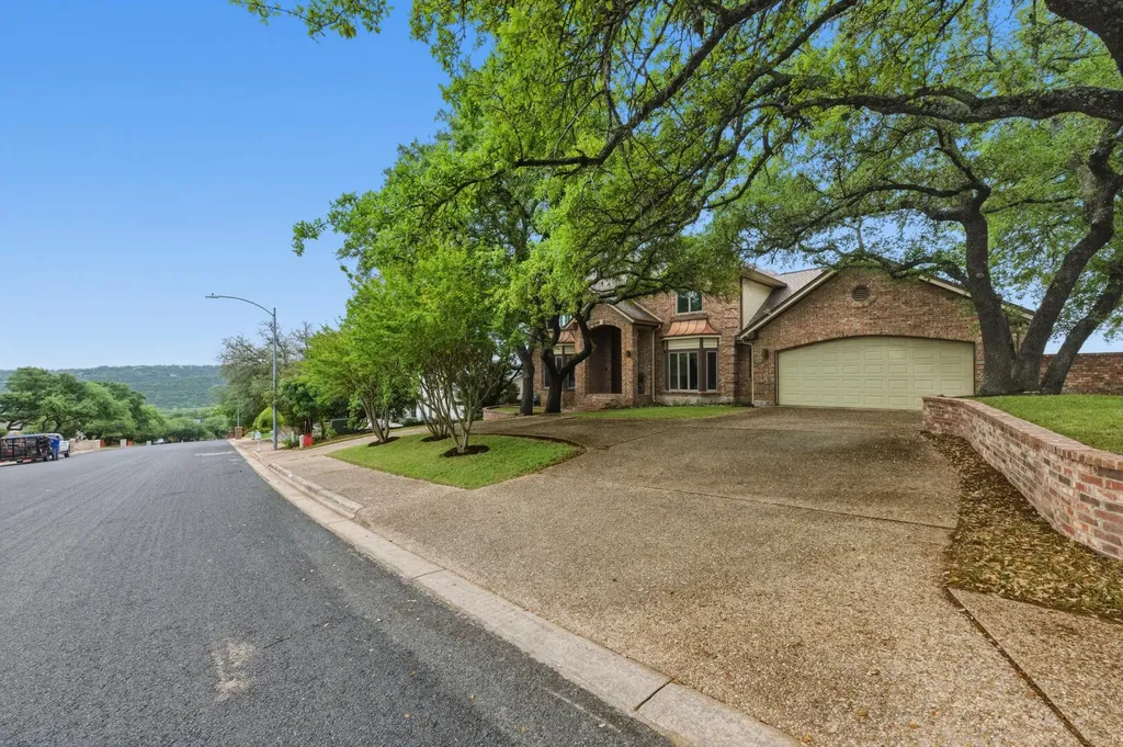 5918 Mountain Villa Drive Austin TX 78731