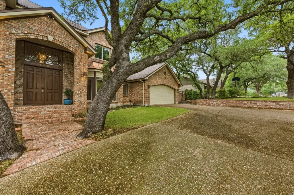 5918 Mountain Villa Drive Austin TX 78731