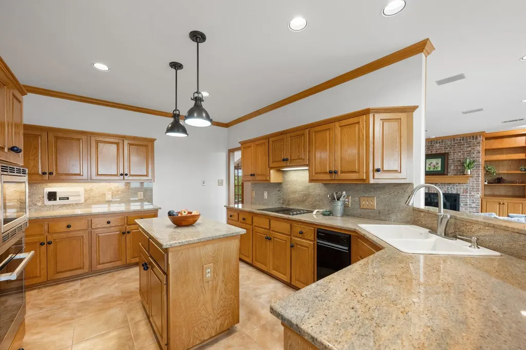 5918 Mountain Villa Drive Austin TX 78731