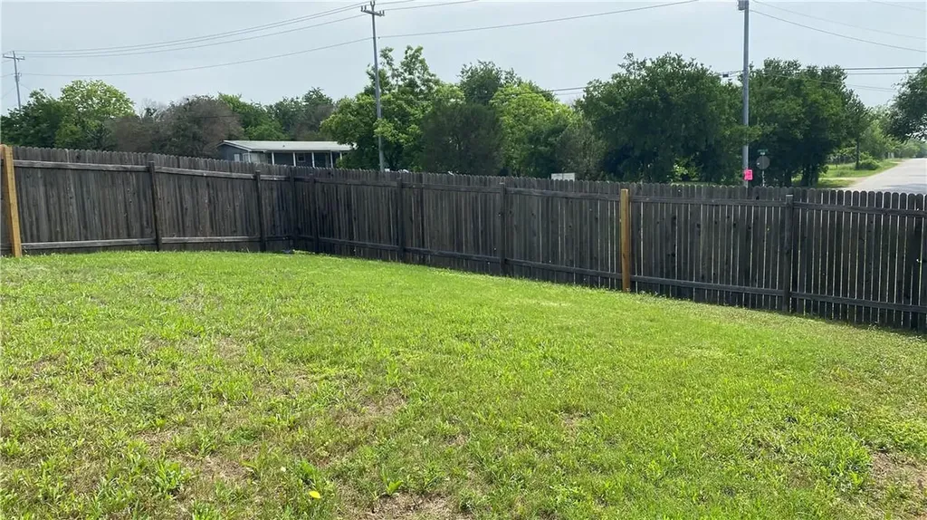 430 Twisted Oaks Lane Buda TX 78610