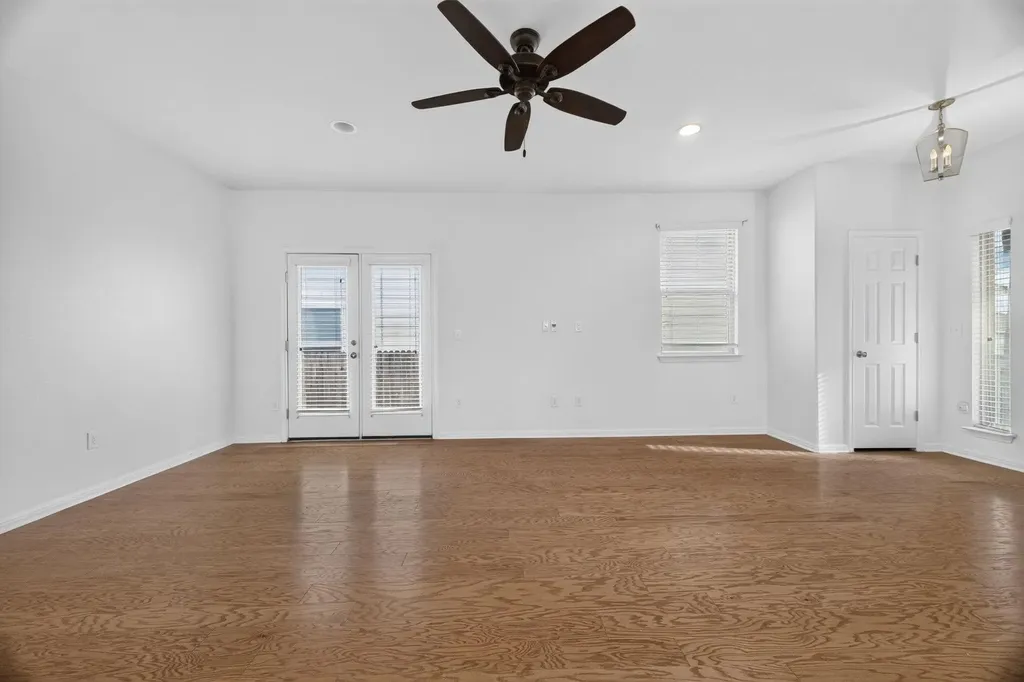 430 Twisted Oaks Lane Buda TX 78610