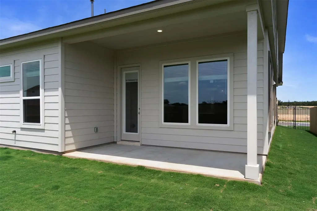 412 Borrego Bend Liberty Hill TX 78642