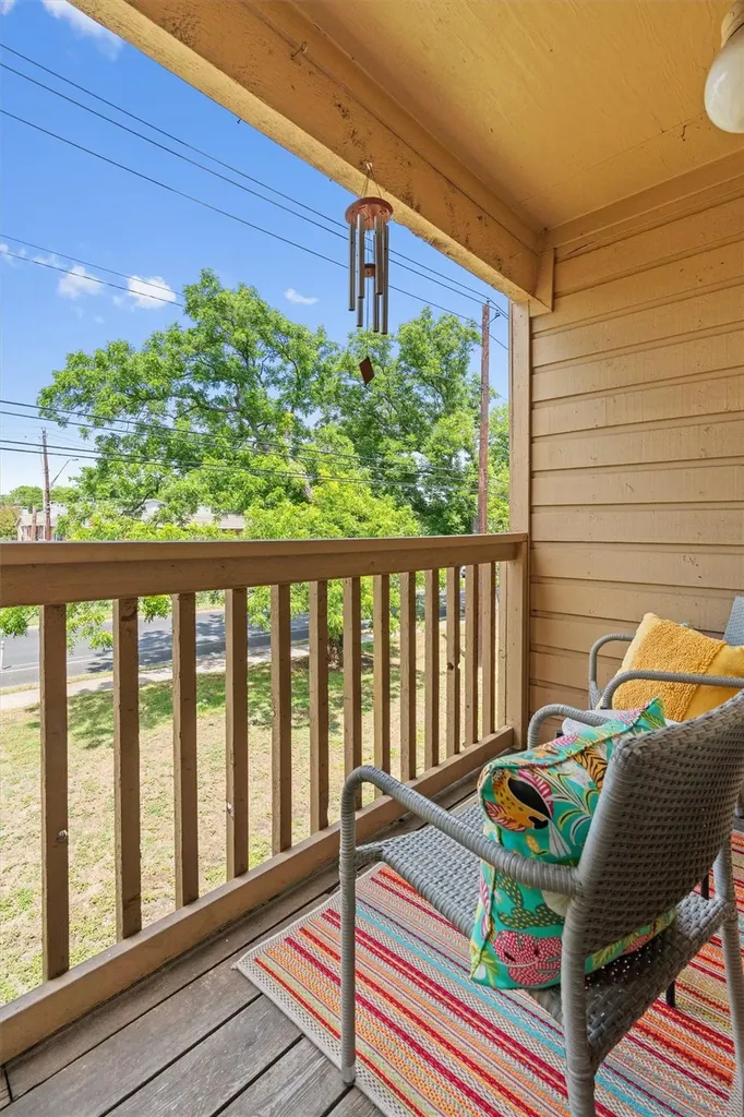 5608 Cougar Drive Austin TX 78745