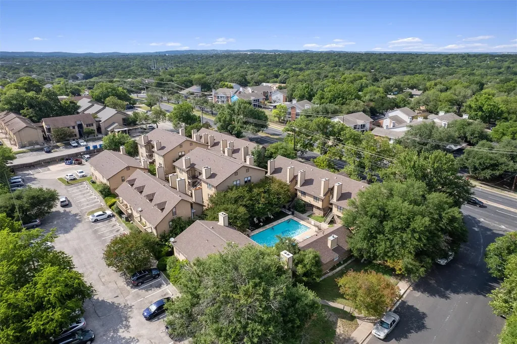 5608 Cougar Drive Austin TX 78745