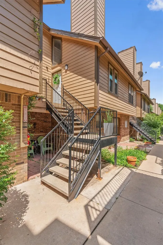 5608 Cougar Drive Austin TX 78745