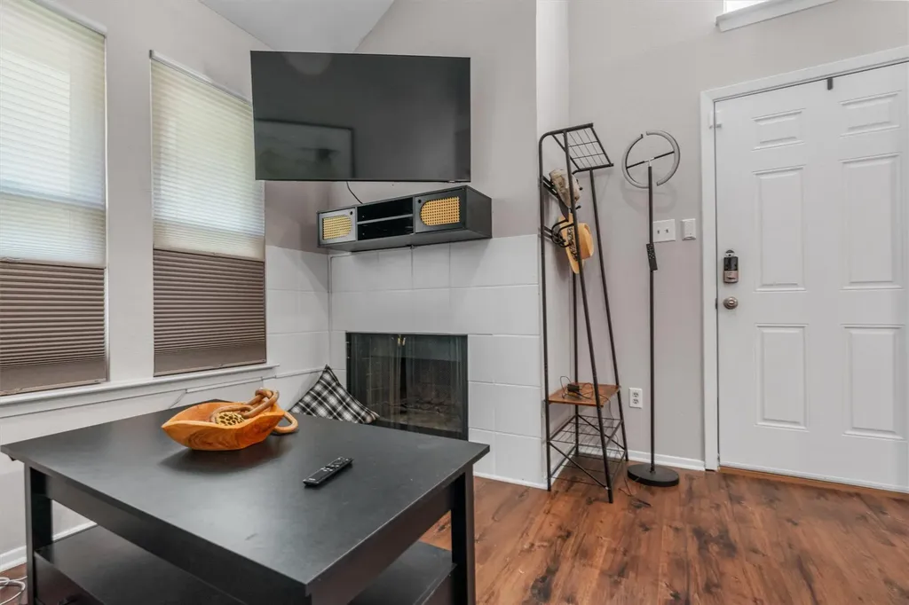 5608 Cougar Drive Austin TX 78745