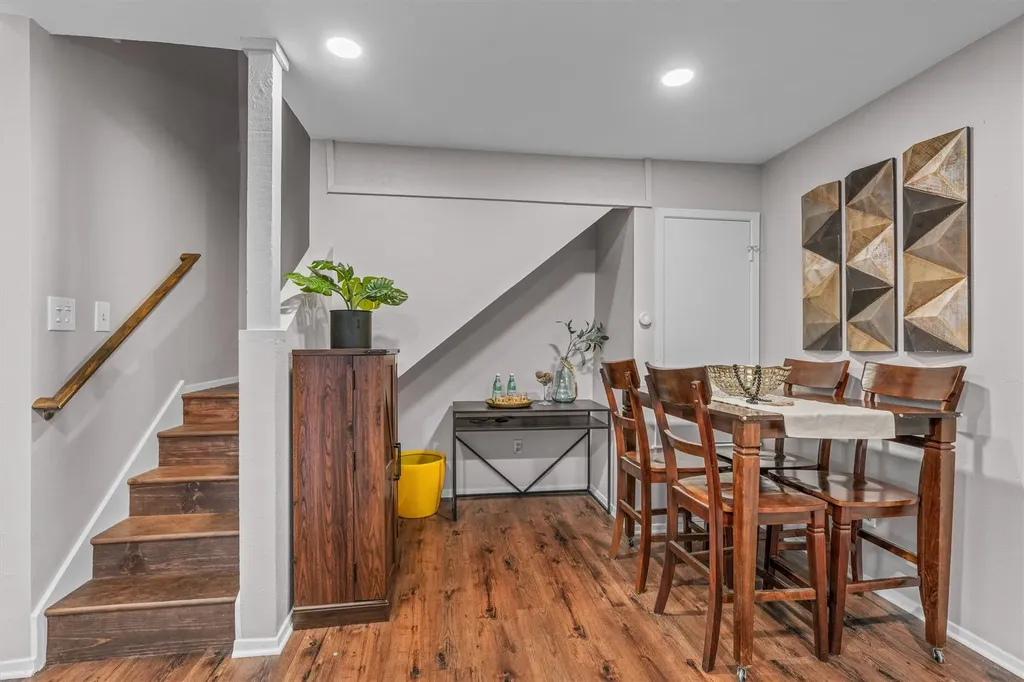 5608 Cougar Drive Austin TX 78745