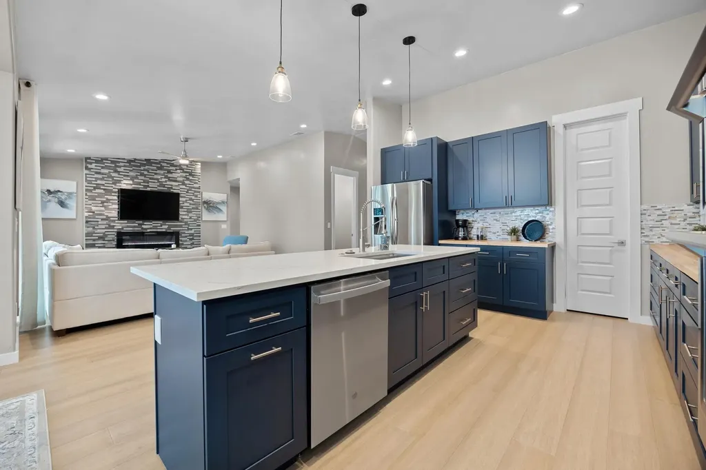 2800 Douglas Cove Lago Vista TX 78645