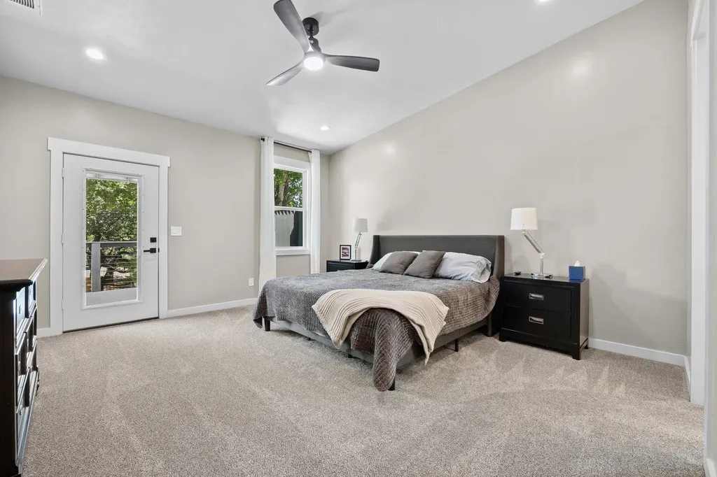 2800 Douglas Cove Lago Vista TX 78645