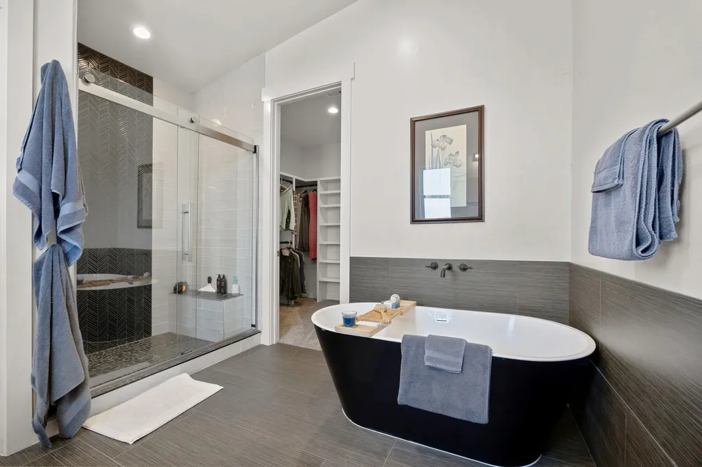 2800 Douglas Cove Lago Vista TX 78645