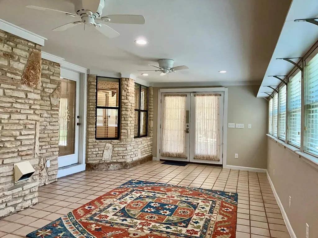 201 Oakwood Drive Georgetown TX 78628