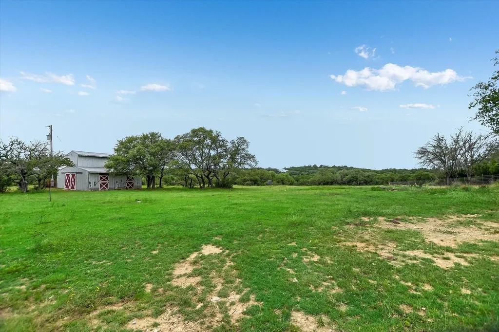 320 Valley Oak Drive Dripping Springs TX 78620