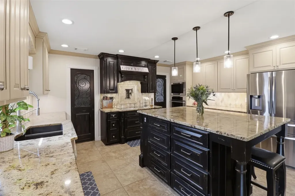 434 E Castleshoals Drive Marble Falls TX 78654