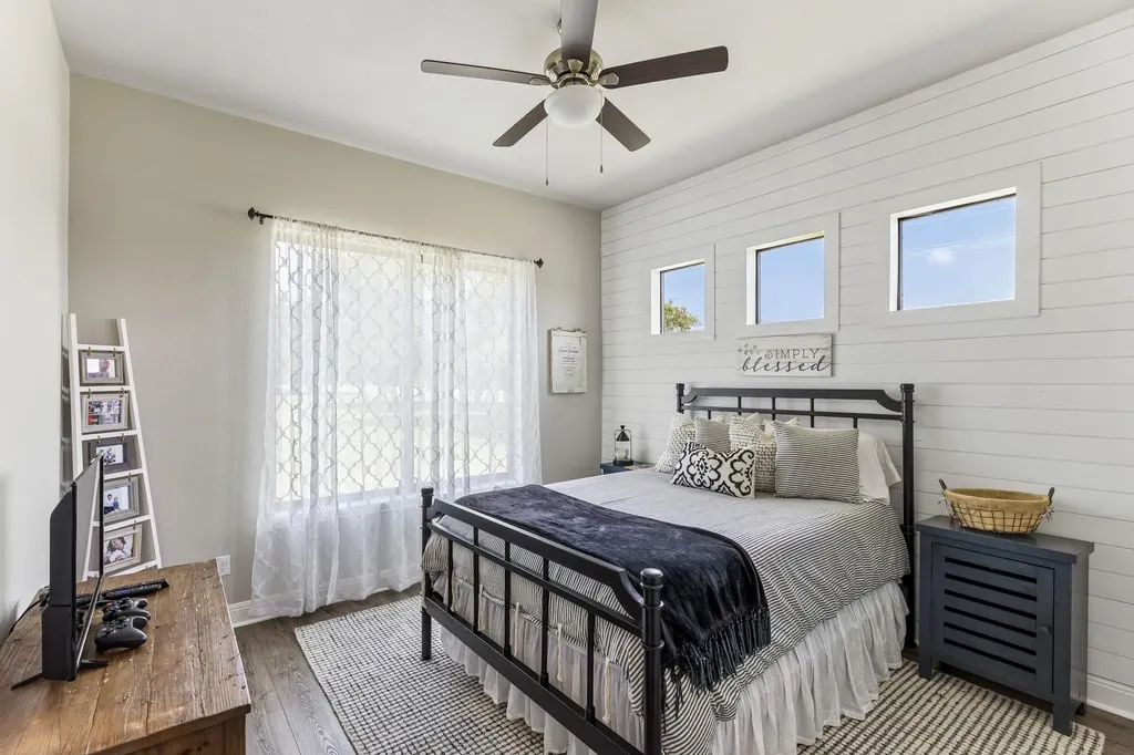 111 Craigen Road Liberty Hill TX 78642