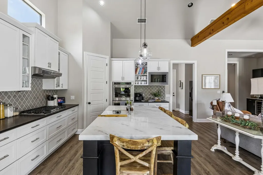 111 Craigen Road Liberty Hill TX 78642