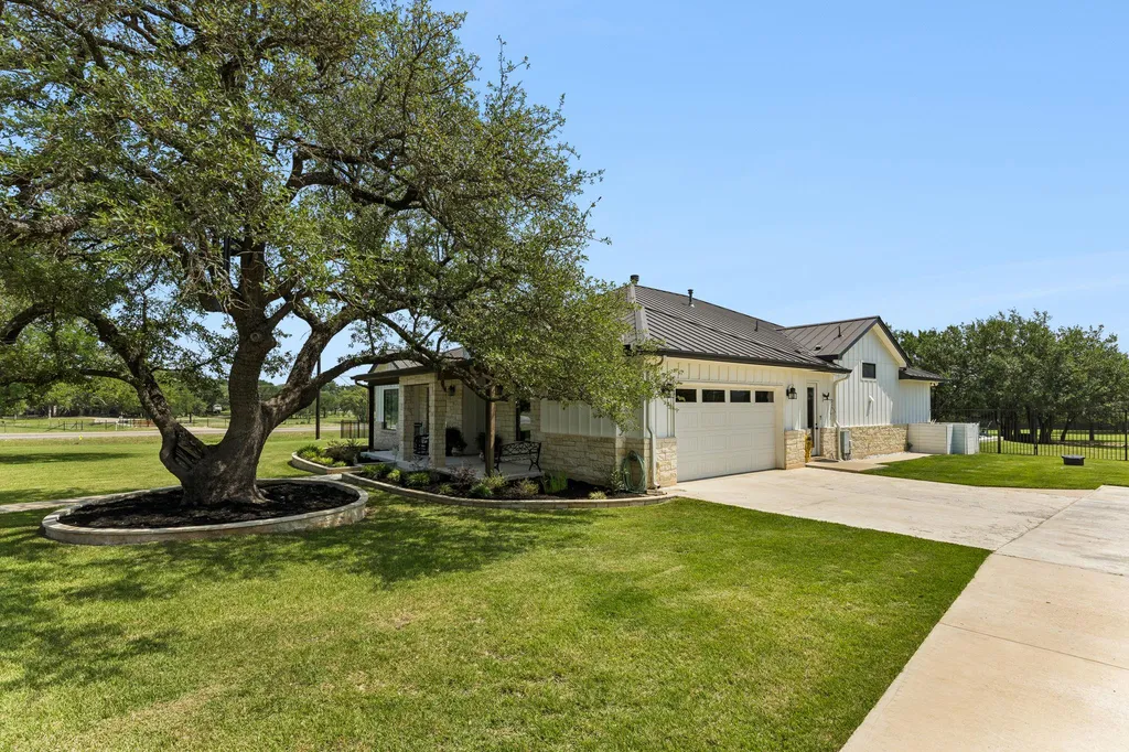 111 Craigen Road Liberty Hill TX 78642