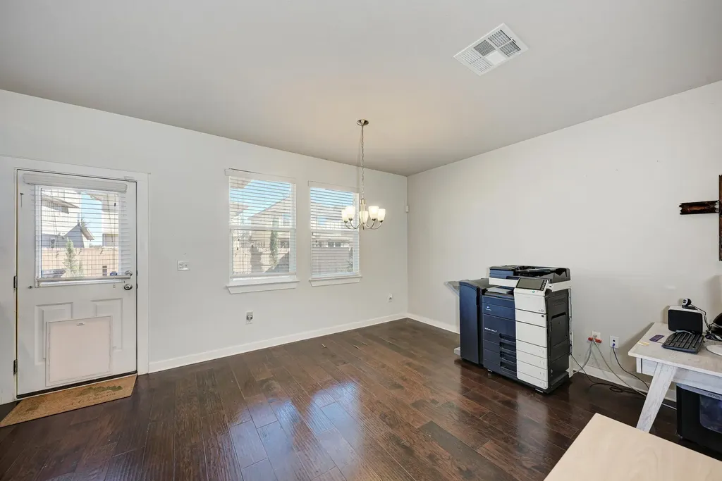5305 Ingersoll Lane S Austin TX 78744