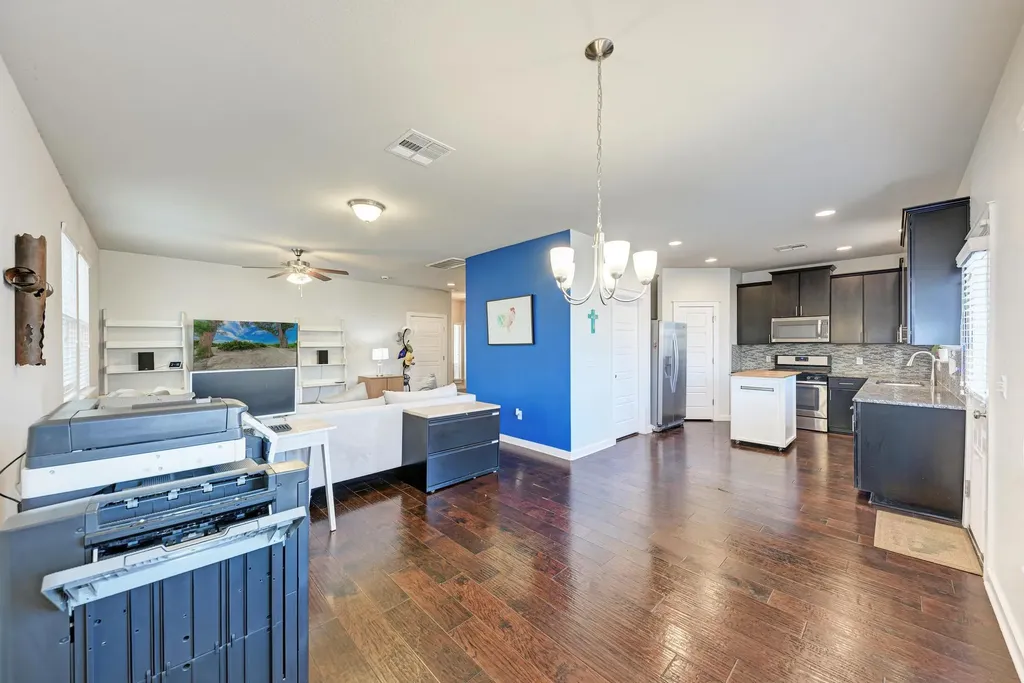 5305 Ingersoll Lane S Austin TX 78744